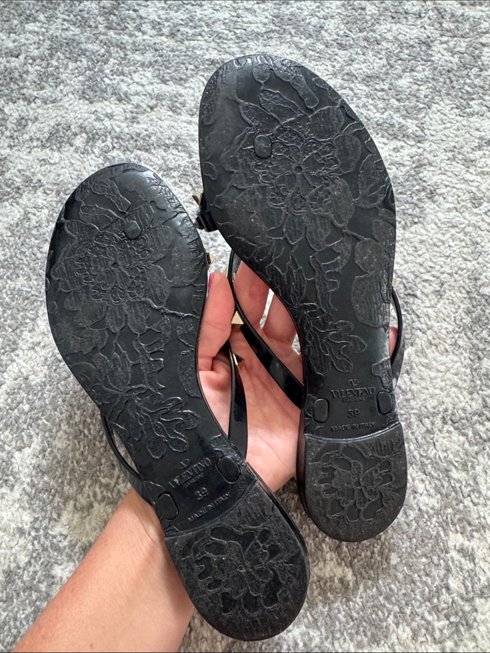 Valentino Black Jelly Sandals with Gold Rockstud Bow - Picture 2 of 5